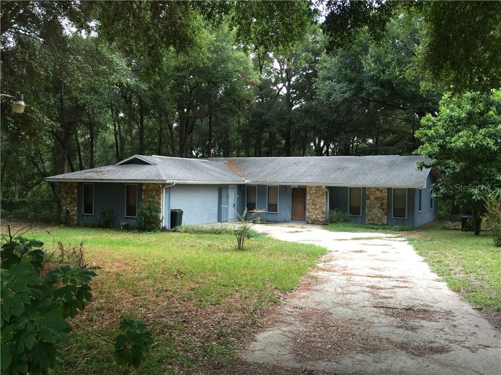 25739 Exmoor Dr., Sorrento, FL 32776