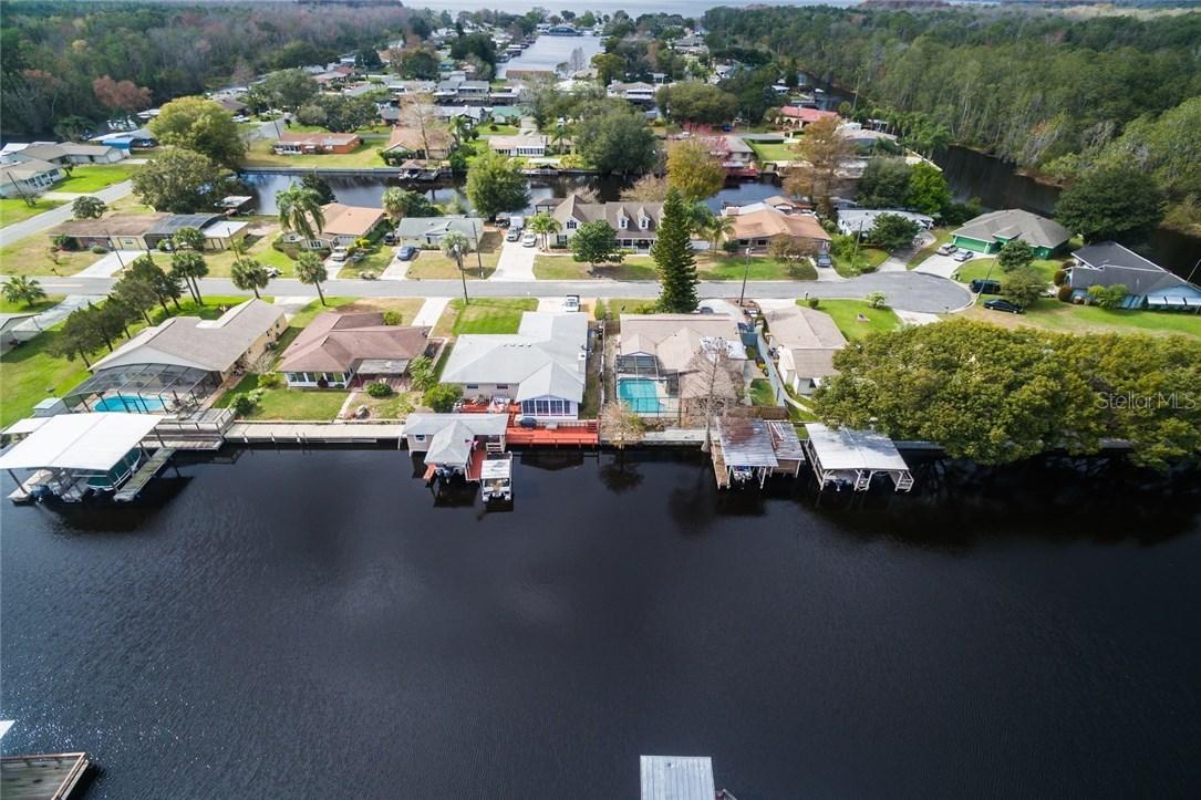 26638 Bimini Dr., Tavares, FL 32778