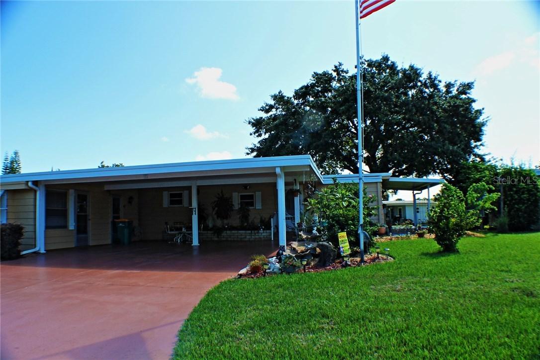 712 Bengal Ave., Tavares, FL 32778