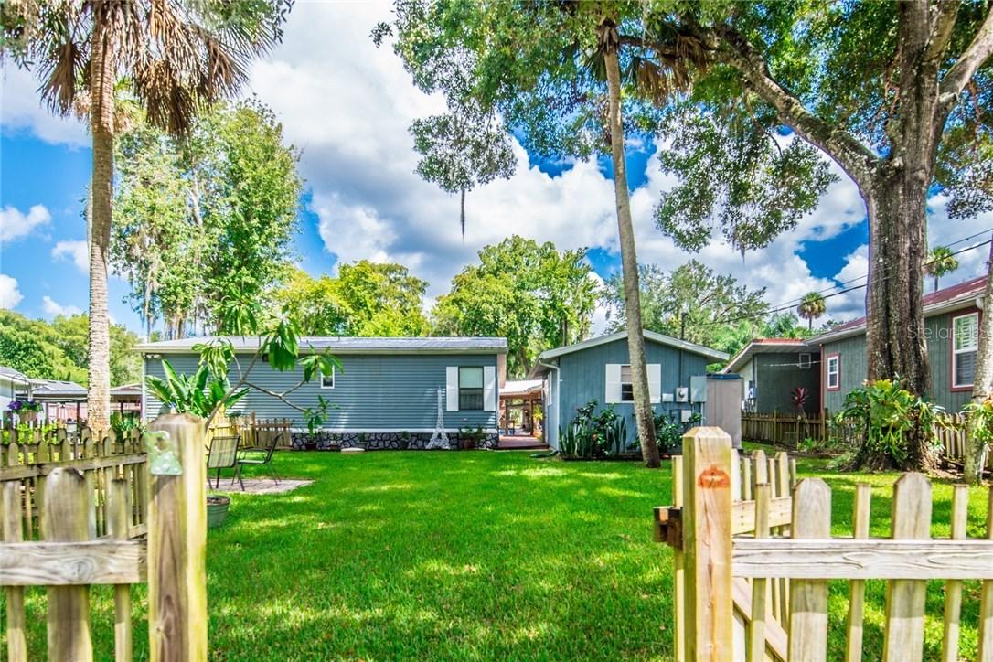 56334 Water Oak Rd., Astor, FL 32102