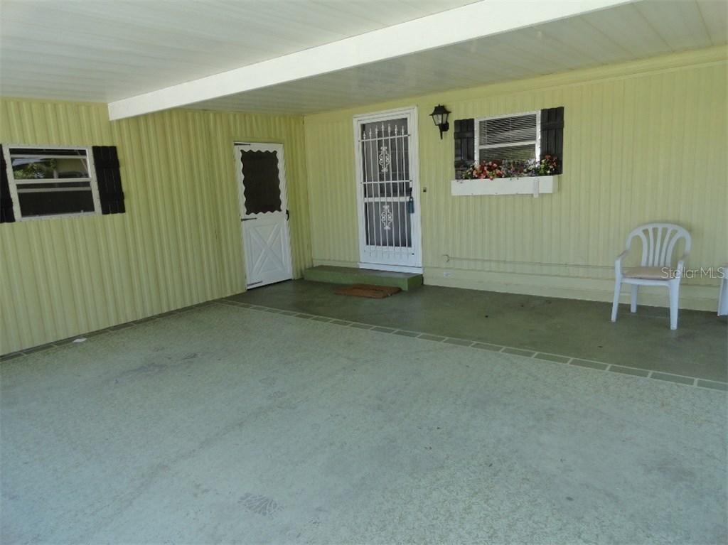 708 Bengal Ave., Tavares, FL 32778