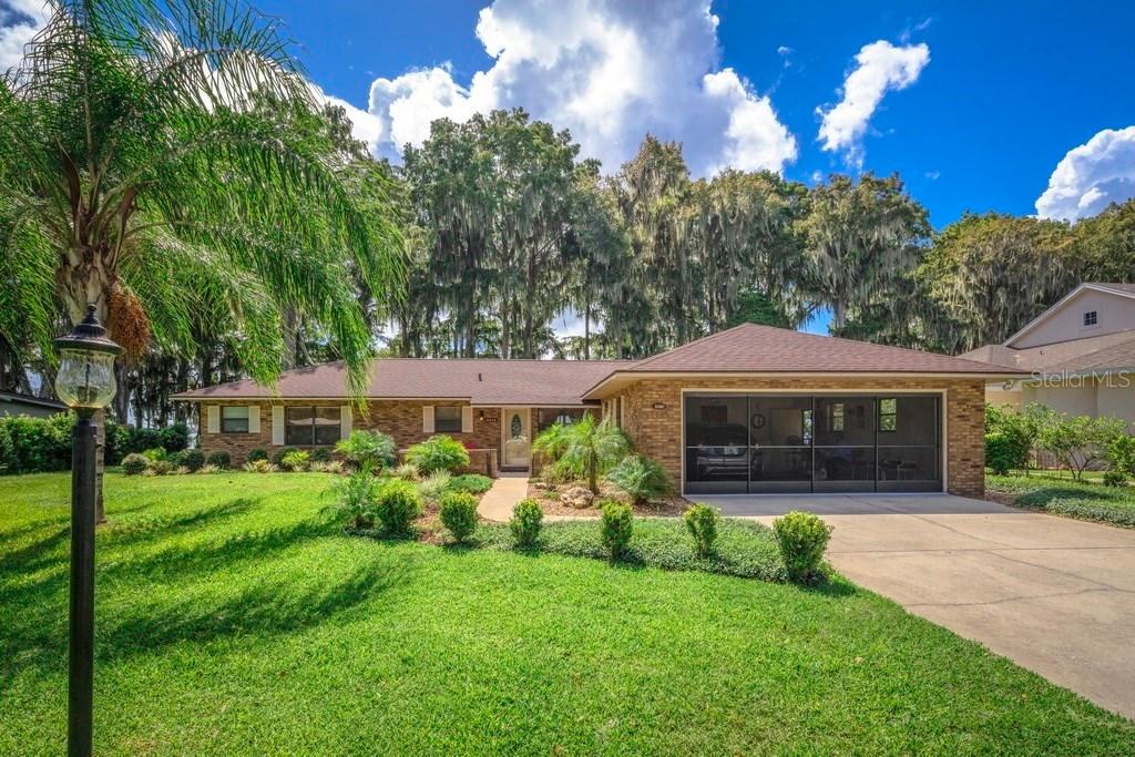 9828 Rosemary Ln., Leesburg, FL 34788