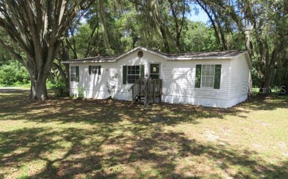 614 Ray St., Lady Lake, FL 32159
