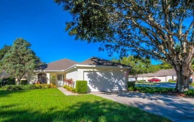 517 Baytree Blvd., Tavares, FL 32778