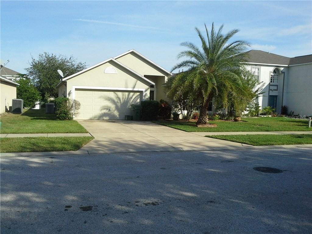 2124 Nicollett Way, Leesburg, FL 34748