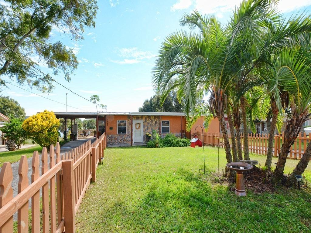 1108 Doris Ave., Tavares, FL 32778