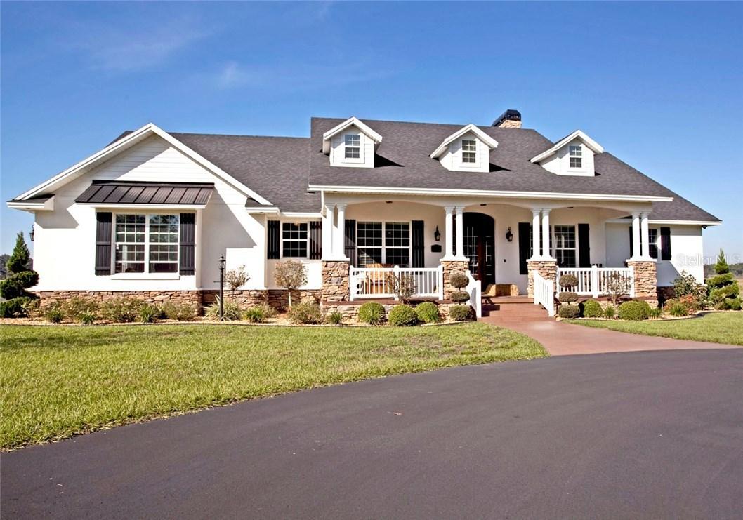 1723 E C-466, Oxford, FL 34484