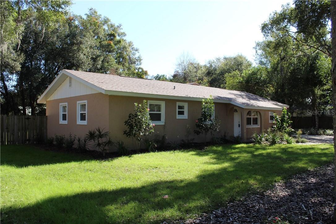 1016 N Grandview St., Mount Dora, FL 32757