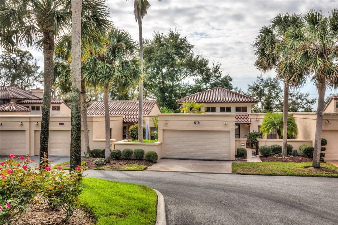 712 Santa Cruz Ln. #4, Howey In The Hills, FL 34737