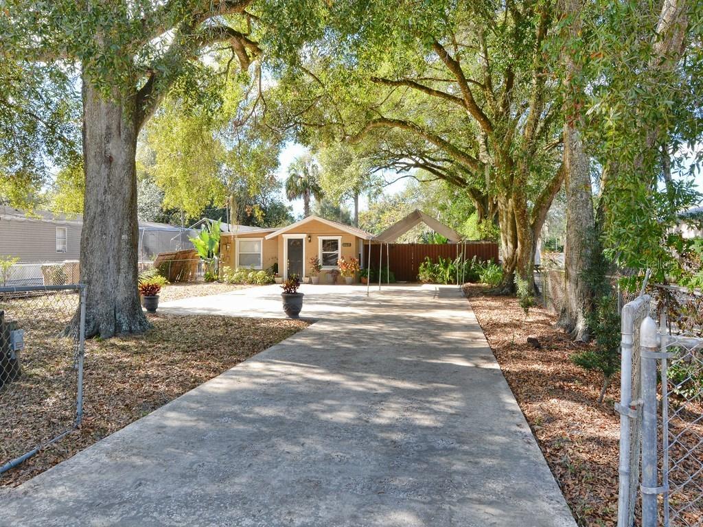 30021 Palm Ave, Sorrento, FL 32776