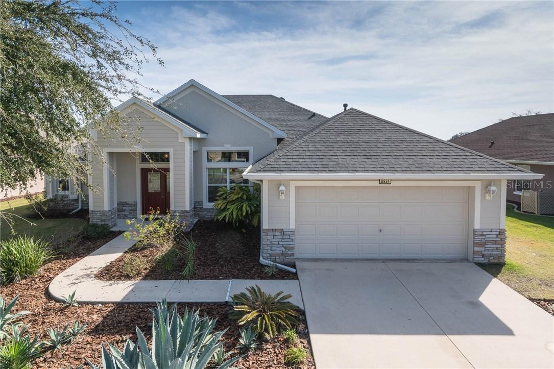 8924 Bridgeport Bay Cir., Mount Dora, FL 32757