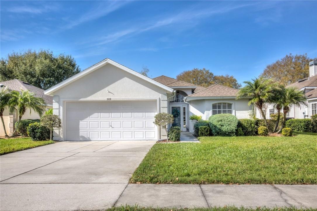 509 Baytree Blvd., Tavares, FL 32778