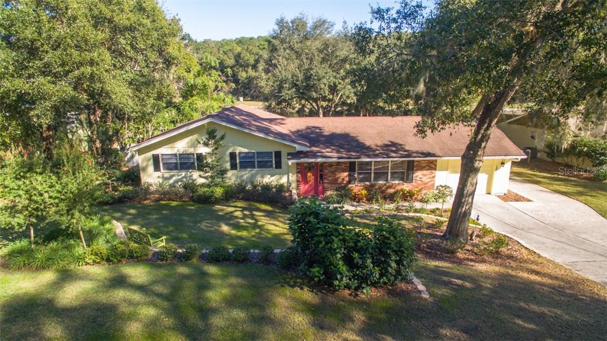 1850 Hilltop Dr., Mount Dora, FL 32757