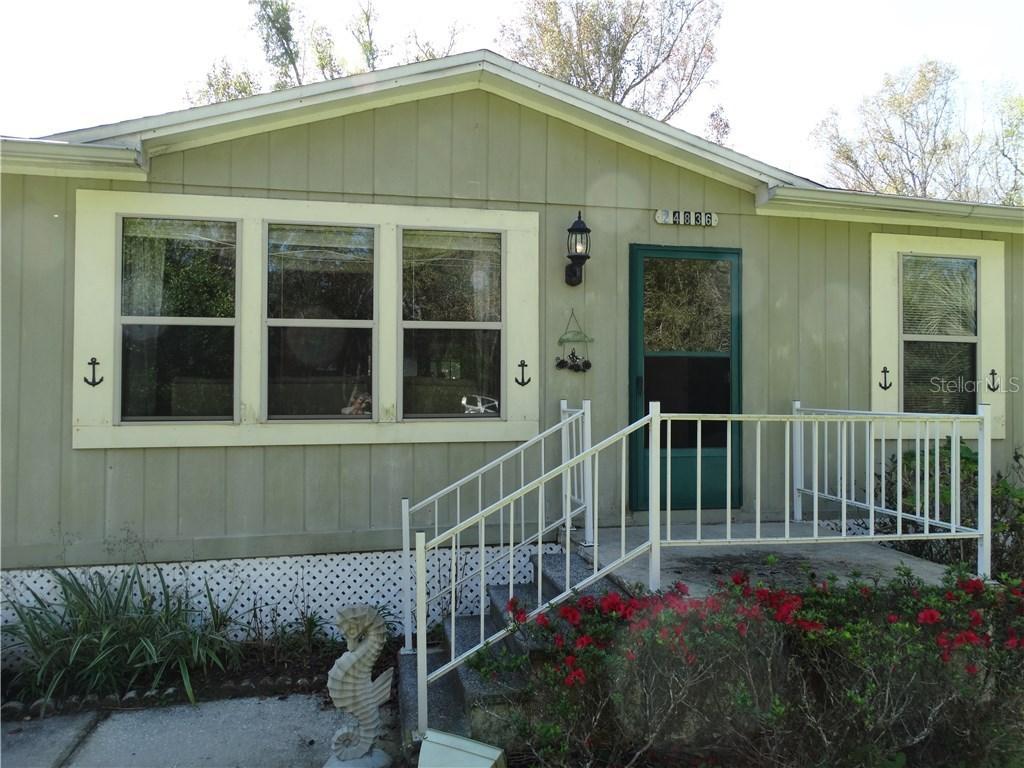 24836 Loyd St., Astor, FL 32102