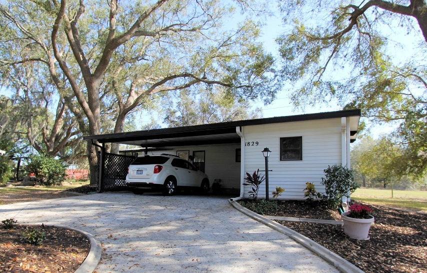 1829 Holly Ln., The Villages, FL 32159
