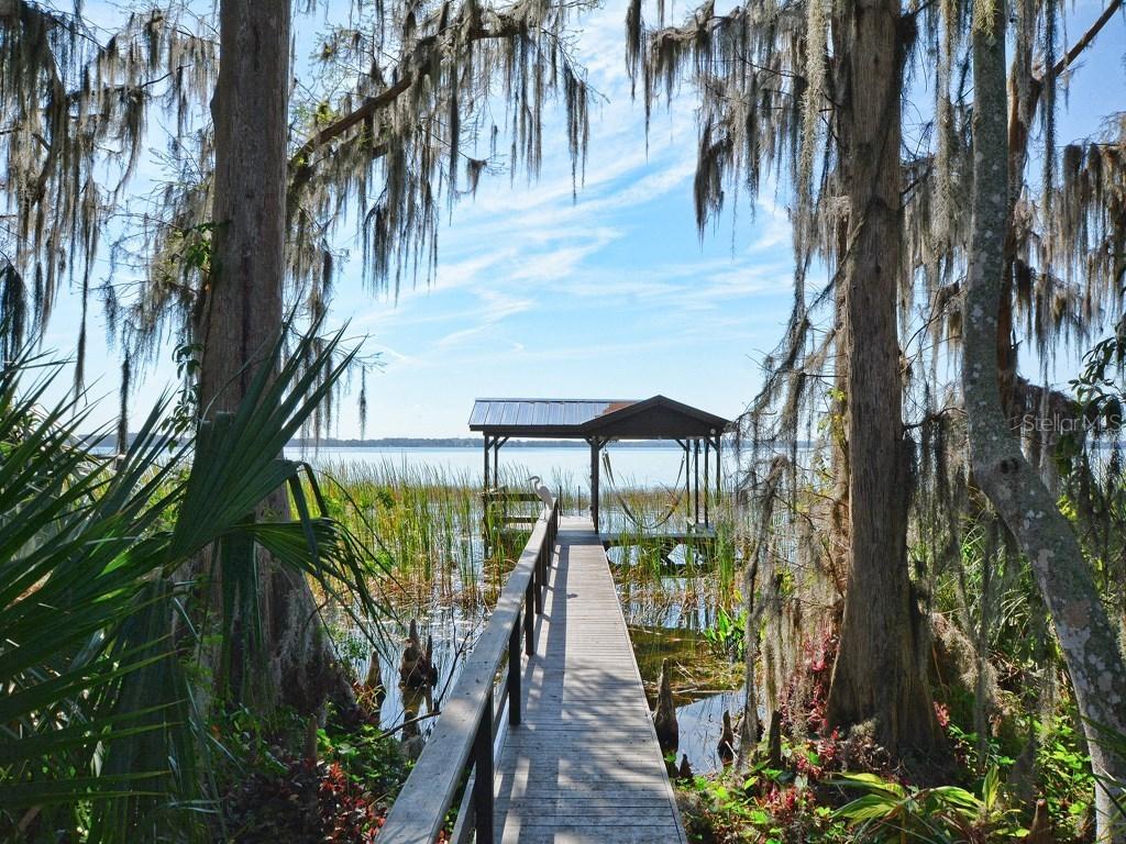 5583 Bounty Cir., Tavares, FL 32778