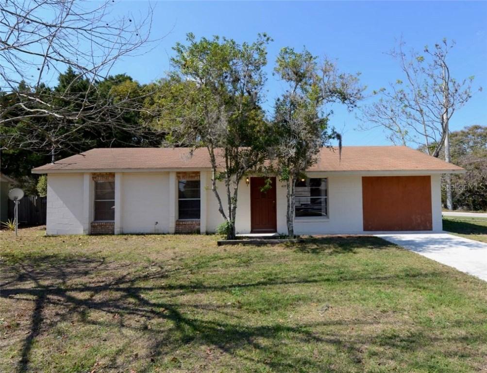 425 Fern Ave., Tavares, FL 32778