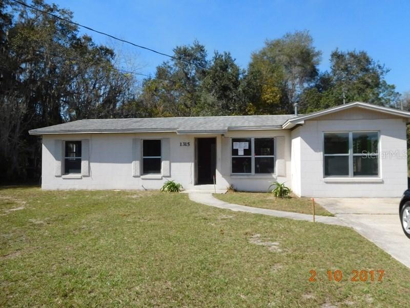 1315 Braebury Dr., Leesburg, FL 34748