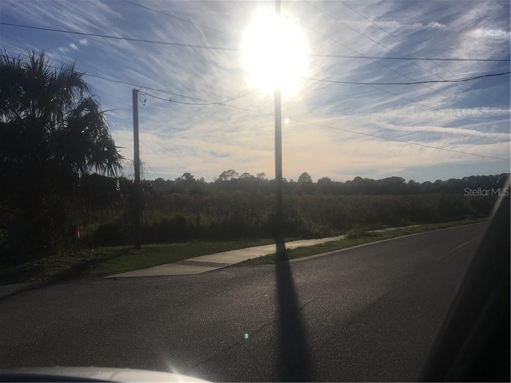 29010 Shirley Shores Rd., Tavares, FL 32778