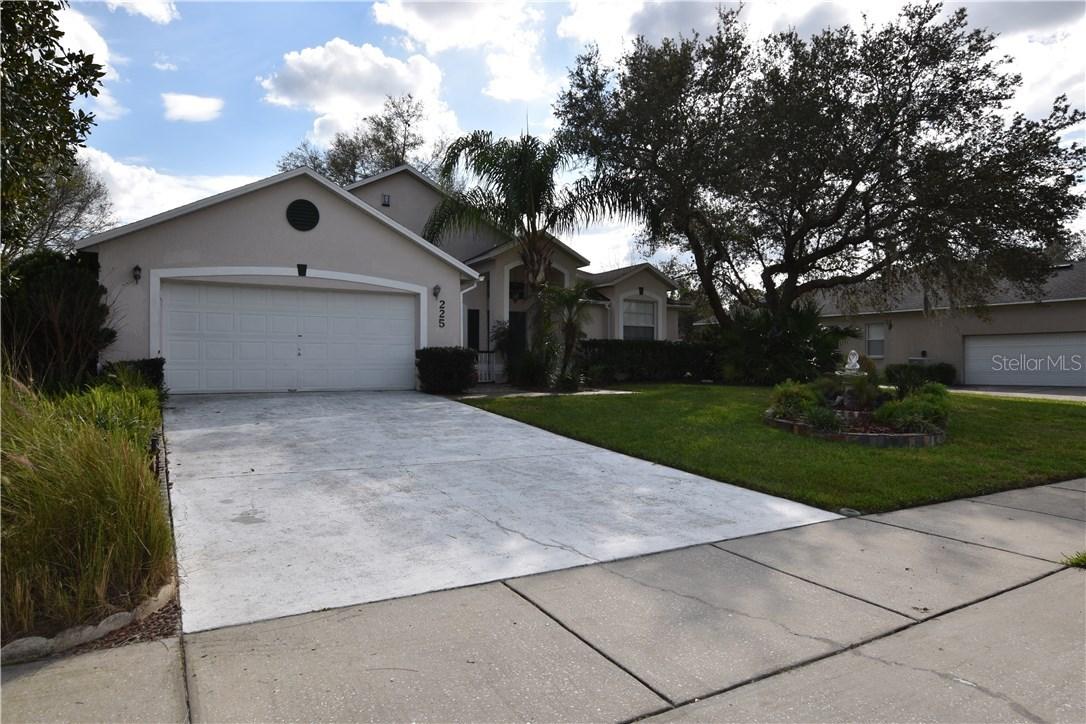 225 Baypoint Dr., Davenport, FL 33837