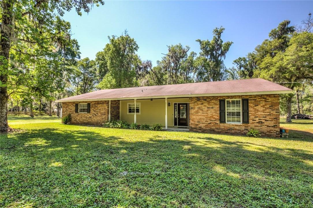 13184 County Road 202, Oxford, FL 34484