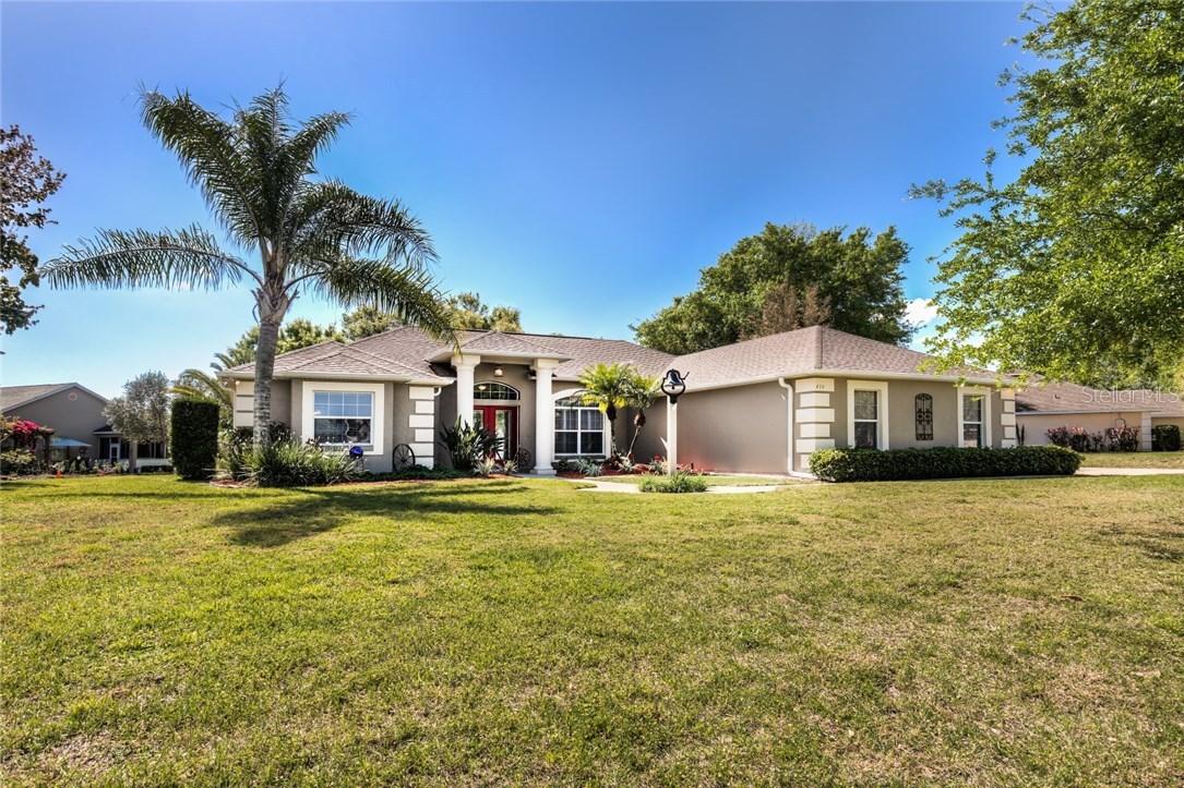 434 Oak View Dr., Tavares, FL 32778
