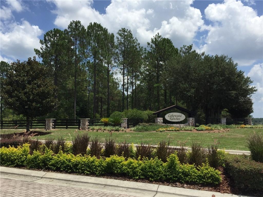 35643 High Pines Dr., Eustis, FL 32736