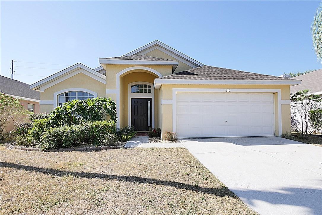 712 Lady Diana Dr., Davenport, FL 33837