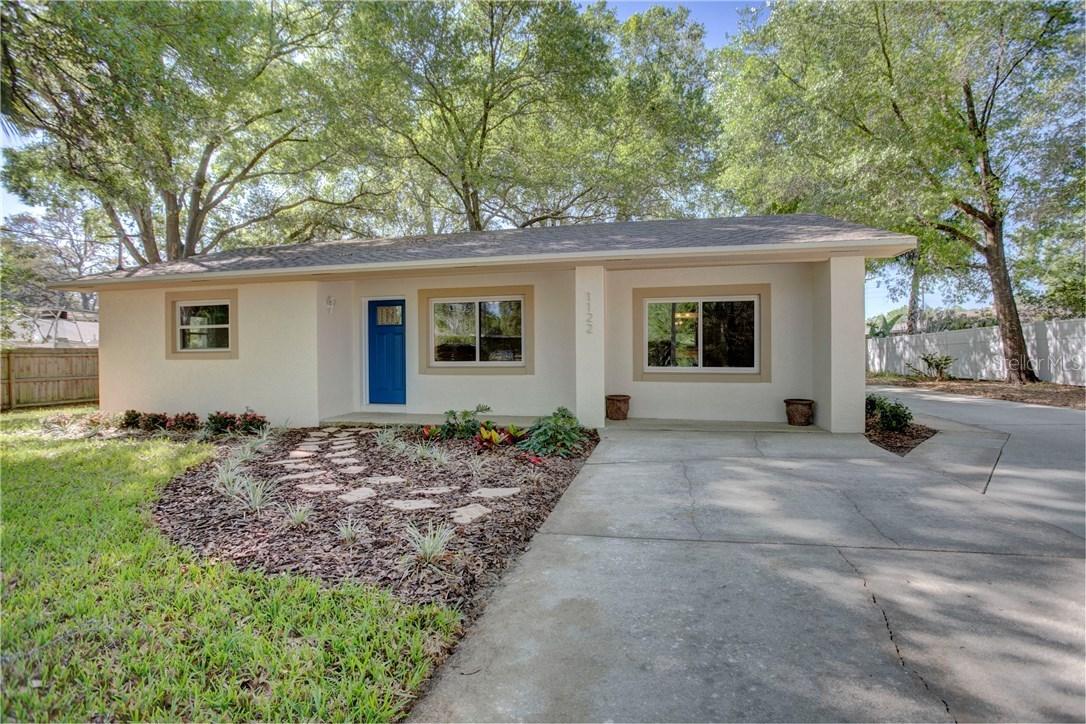 1122 E 2nd Ave., Mount Dora, FL 32757