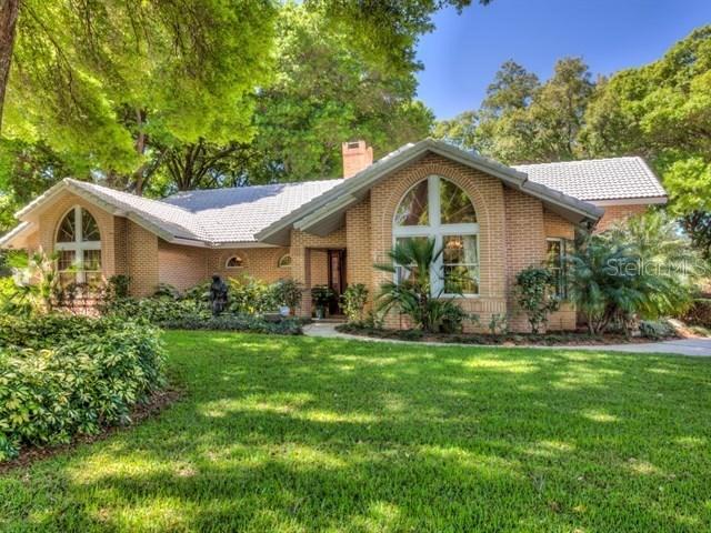 7273 Chesterhill Cir., Mount Dora, FL 32757