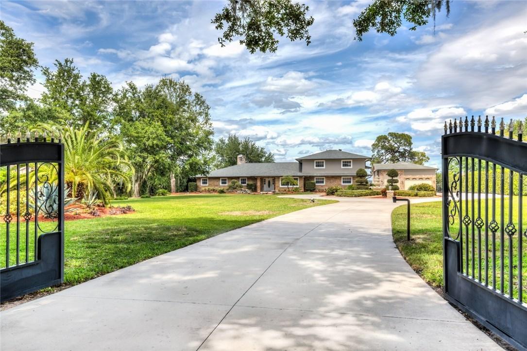 16509 E Shirley Shores Rd., Tavares, FL 32778