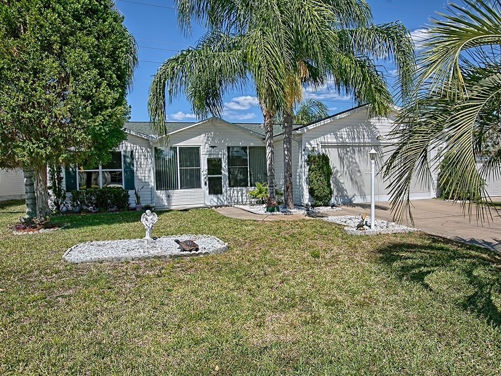 313 Santa Clara Cir., The Villages, FL 32159