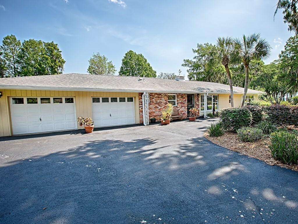 1002 Loves Point Dr., Leesburg, FL 34748