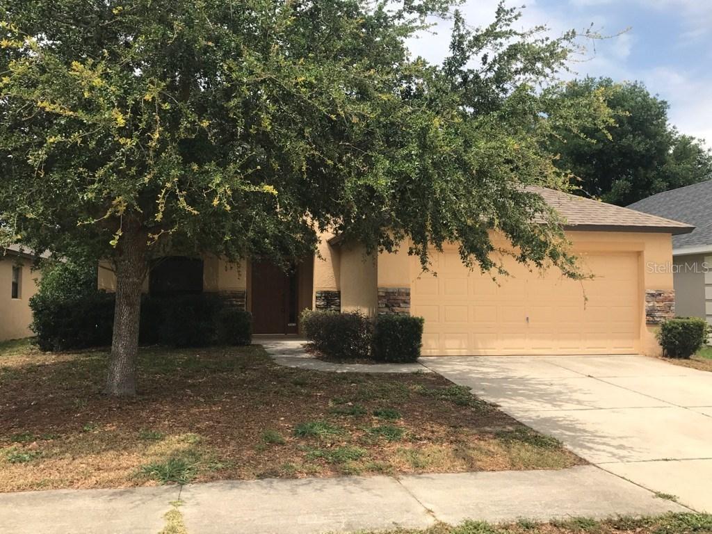 2332 Bracknell Forest Tr., Tavares, FL 32778