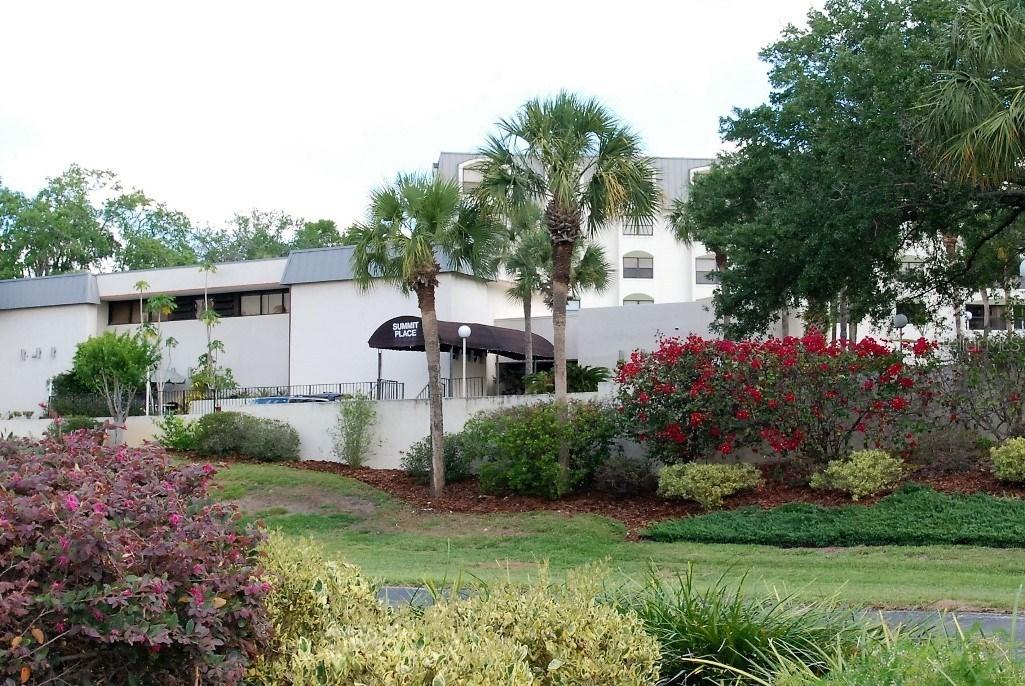 501 W Old Us Highway 441 #C-205, Mount Dora, FL 32757
