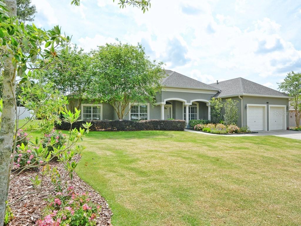 32314 Oak Canopy Dr, Sorrento, FL 32776