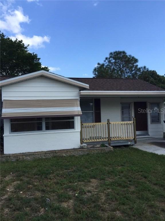 1310 North Ave., Tavares, FL 32778