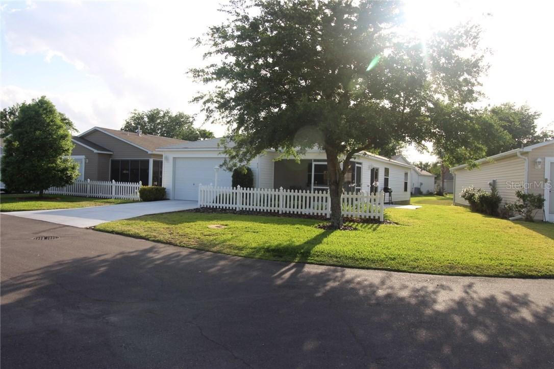 830 Eaglemont Ave., The Villages, FL 32162