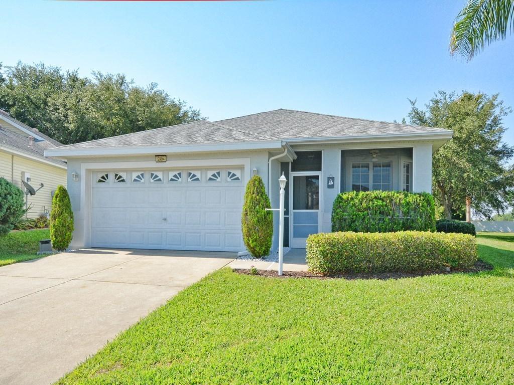 5994 Sailboat Ave., Tavares, FL 32778