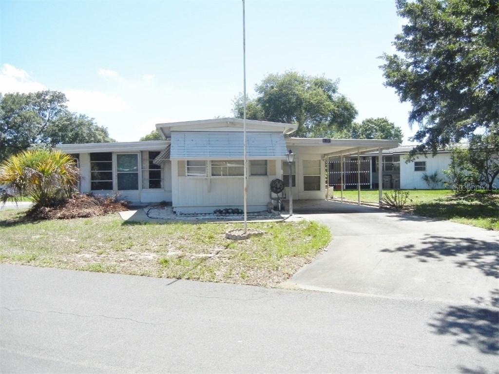 31227 Temple Ave., Tavares, FL 32778