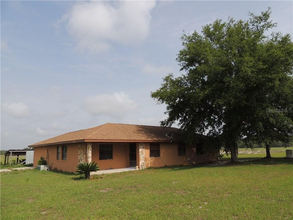 2201 Ire Valey Ln., Groveland, FL 34736