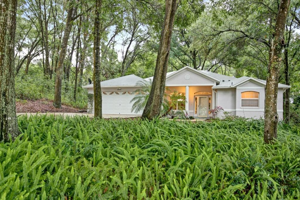 2260 Lakeside Ter., Eustis, FL 32726