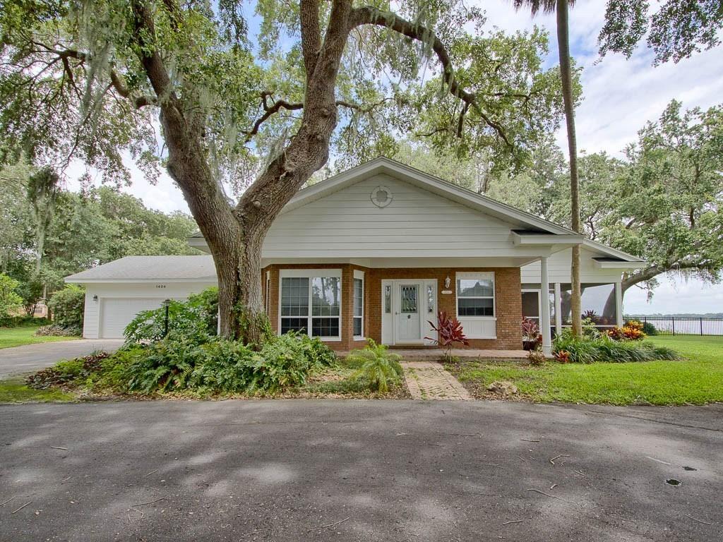 1404 Regency Ct., Leesburg, FL 34748
