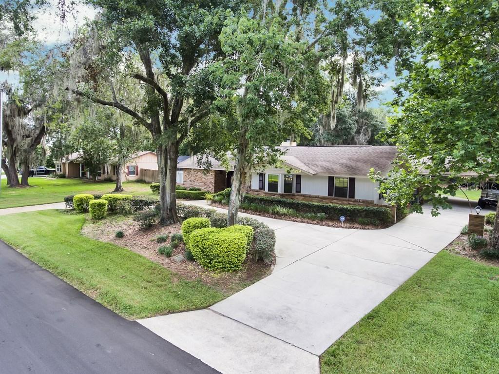 31202 Cove Rd., Tavares, FL 32778