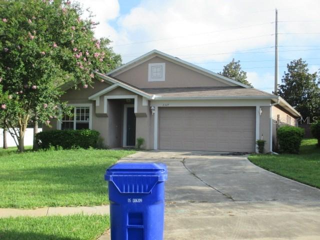 2327 Norwood Pl., Tavares, FL 32778