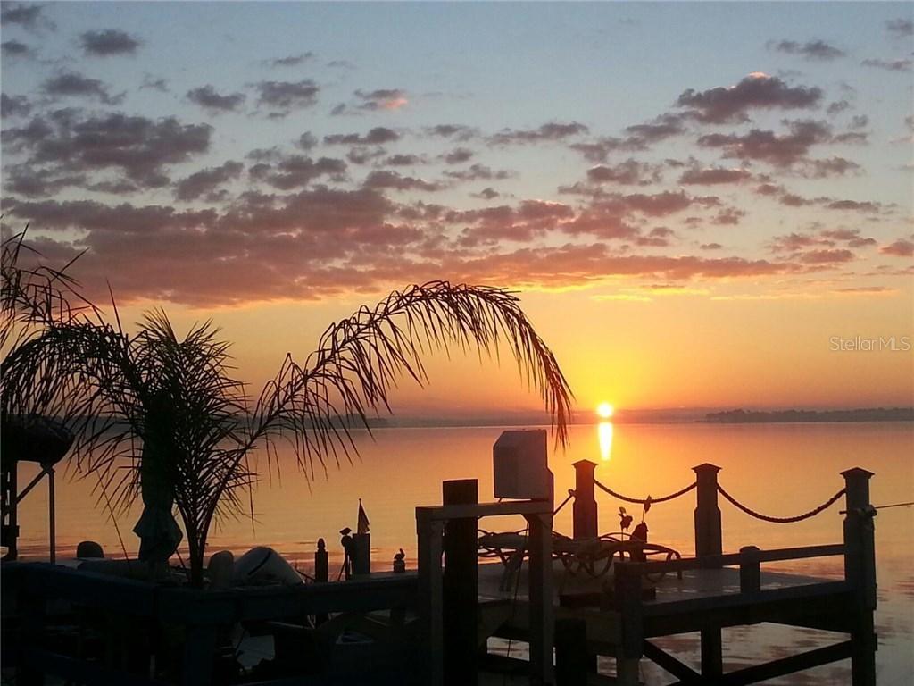 629 Sinclair Cir., Tavares, FL 32778