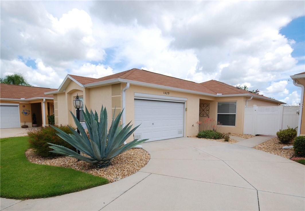 1429 Chateau Way, The Villages, FL 32162