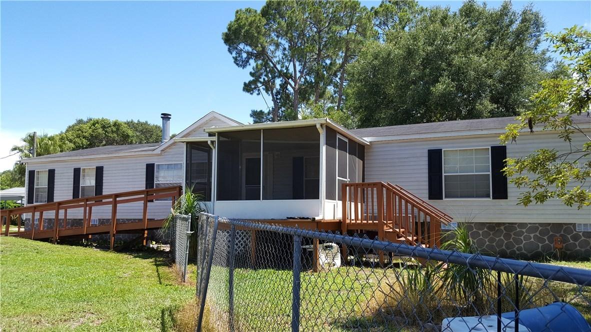 26143 Fern Ln., Astatula, FL 34705