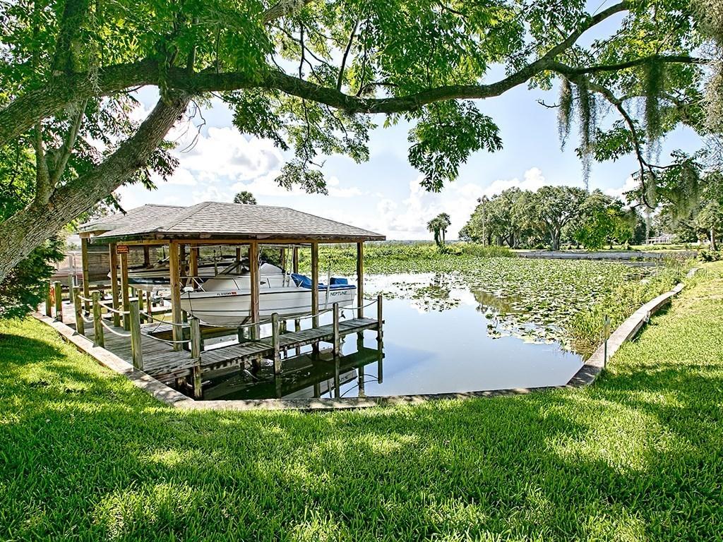 1406 Regency Ct., Leesburg, FL 34748