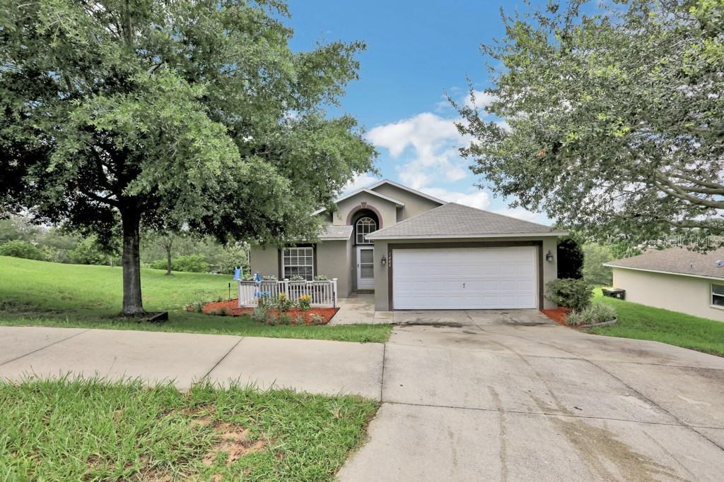 1484 Muir Cir., Clermont, FL 34711